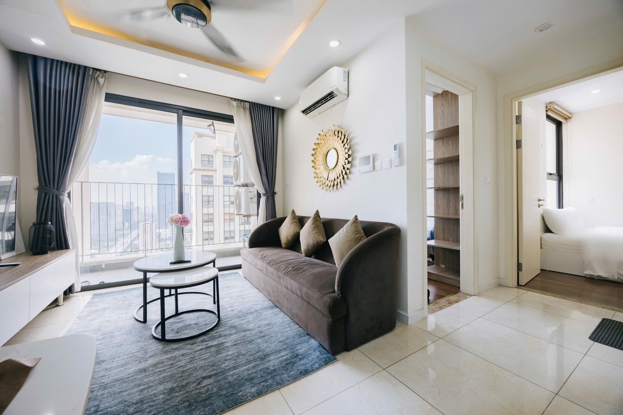 D'capital 1.5베드룸 2br+1wc (C2.3915)